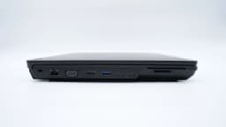 Gaming fujitsu CELSIUS H780 8ème Intel core 7 12 DDR4 16GO 2400MHz 512GO NVMe OUI Intel UHD NVIDIA 4GO 15.6" Noire 120Wh USB 3.0 Window 11 Gaming — vignette 3