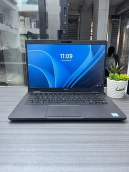 Ordinateurs portables Dell Latitude 5400 performance à petit prix — vignette 5