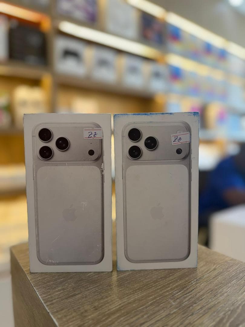 Smartphones Apple iphone 17 promax blanc 6 Mois de garantie